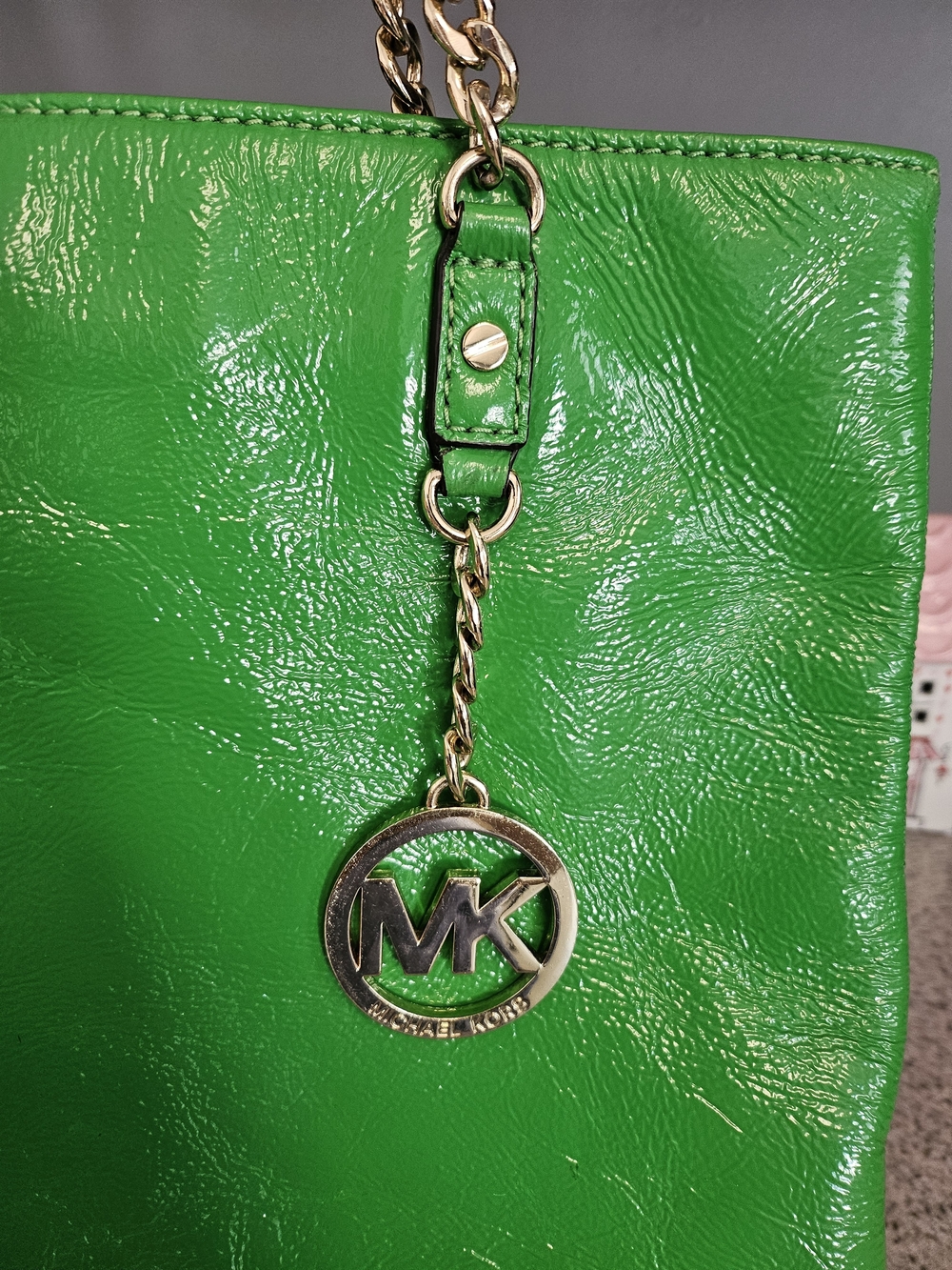 MICHAEL KORS Green Leather Tote with Gold Hardware - Picture 2 of 11